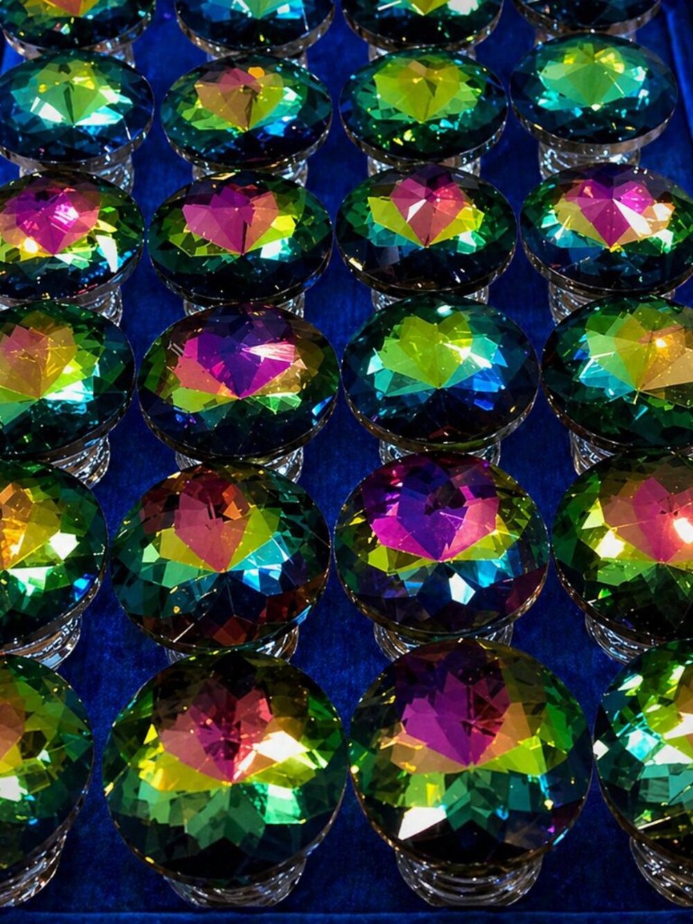 Crystal Knobs Wall Hooks - Set of 10 Crystal Vanity Drawers - Cabinets - Doors - Picture 10 of 11